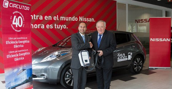 De izda. a dcha.: Marco Toro, consejero director general de Nissan España, y Ramón Comellas, presidente de Circutor.
