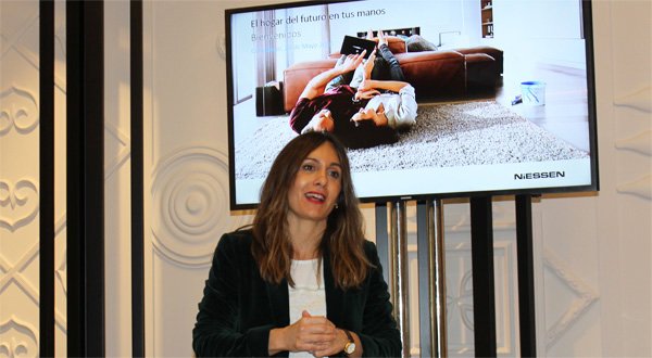 Idoia Matas, directora de comunicación de ABB Low Voltage Products, durante la presentación en Casa Decor.