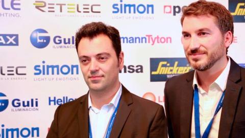 Daniel Mansilla, responsable global de Switches & Sockets de SIMON, y Alfred Batet, responsable global del Área de Sistemas de Control.