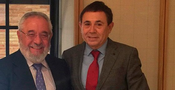 Fernando Huerva (dcha.), nuevo presidente de FENITEL, junto a su predecesor, Antonio Mateos.