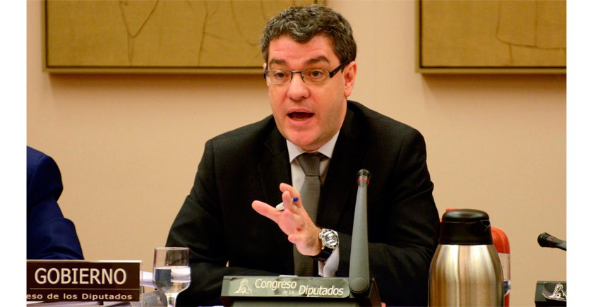 El ministro Álvaro Nadal durante su comparecencia en el Congreso, ayer, 13 de diciembre.