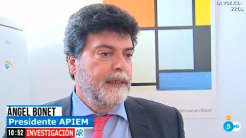 Ángel Bonet, presidente de APIEM, durante el reportaje.