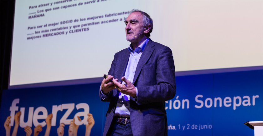 Luis Arconada, director general de Sonepar Ibérica, en su reciente  convención.