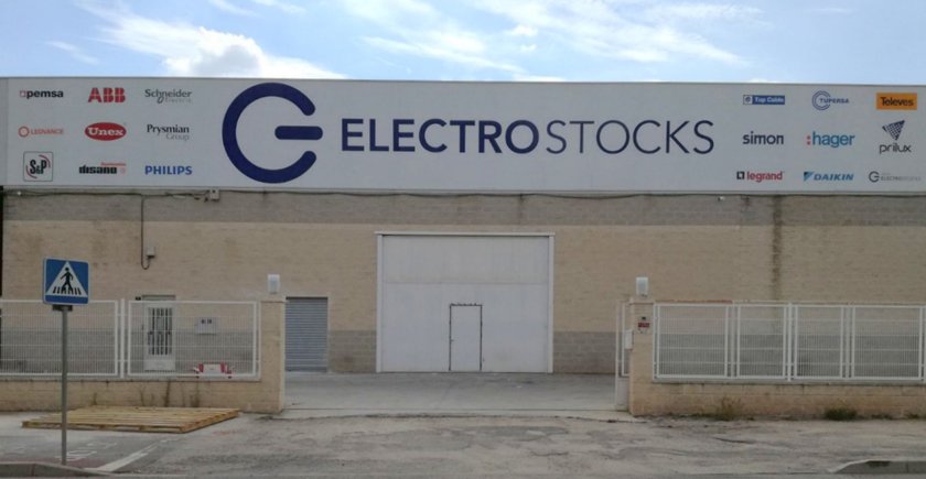 El centro de Grupo Electro Stocks en Villena cuenta con 1.500 metros cuadrados de superficie.