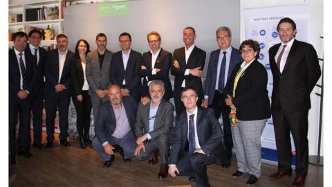 Participantes en la mesa redonda de la distribución 2019, celebrada  ayer 9 de mayo, en Barcelona.