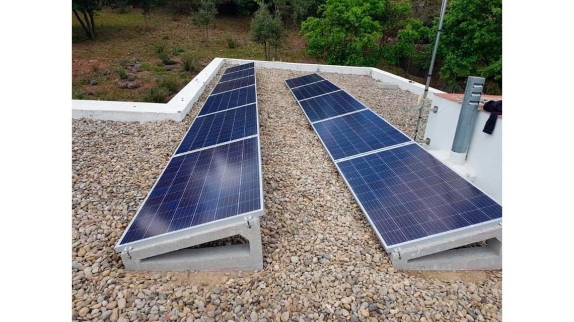 Imagen de las placas solares del proyecto de autoconsumo compartido de Factorenergía.