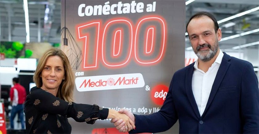 Vera Pinto Pereira, consejera comercial de EDP, y Alejandro Codina, Chief Service Officer en MediaMarkt Iberia.