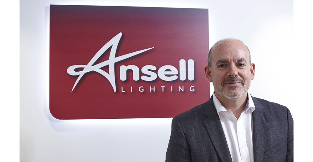 Mark Abbott, director general de Ansell Lighting, detalla los planes de expansión en España de la firma.