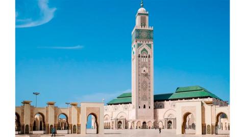 Mezquita Hassan II en Casablanca, una de las mayores ciudades de Marruecos.