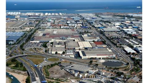 Panorámica aérea de la planta de Nissan en la Zona Franca de Barcelona.