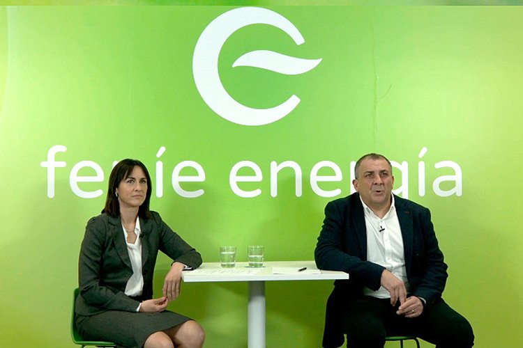 Paula Román, directora general de Feníe Energía, y Jaume Fornés, presidente.