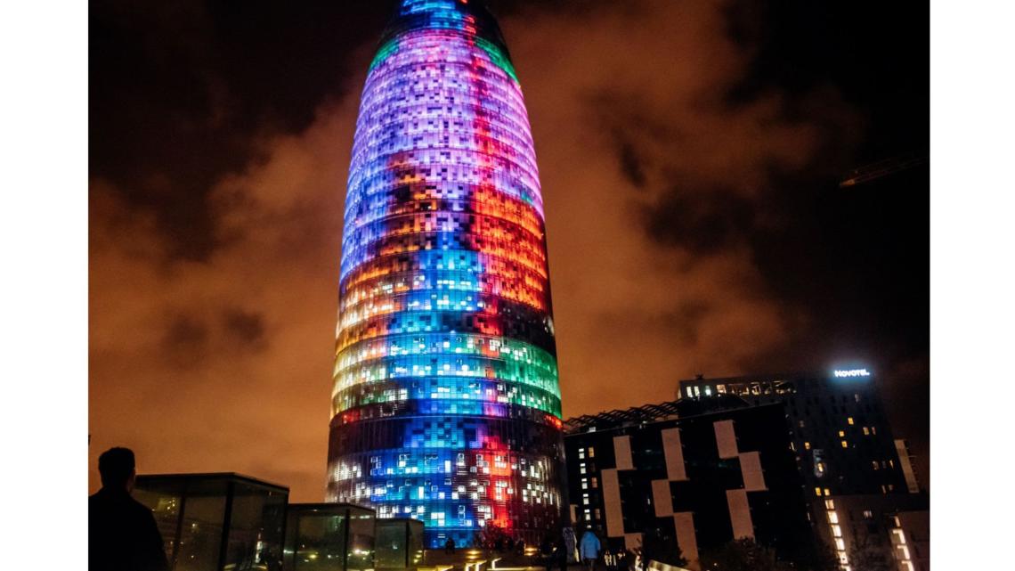 La iluminación de la Torre Glòries de Barcelona (entonces llamada Torre Agbar) es uno de los proyectos más emblemáticos de ProtoPixel.