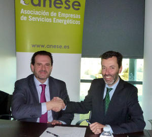 Rafael Herrero (izda.), presidente de ANESE, y Ruperto Unzué, socio