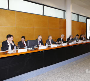Mesa presidencial de la XVIII asamblea general de ADIME, el pasado 21 de mayo.