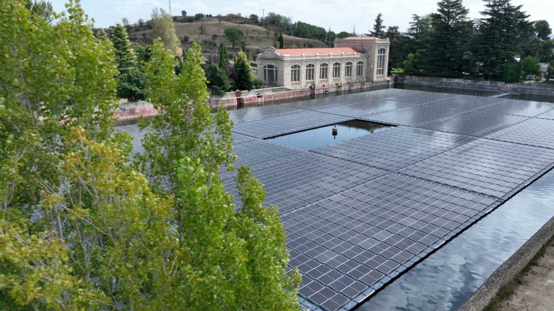 Canal de Isabel II estrena su primera instalación fotovoltaica flotante