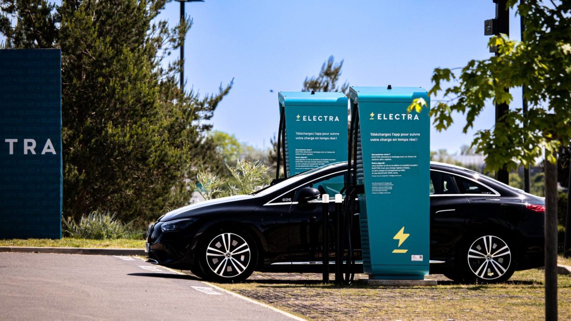 Electra anuncia su entrada en España para impulsar la carga rápida de vehículos eléctricos.