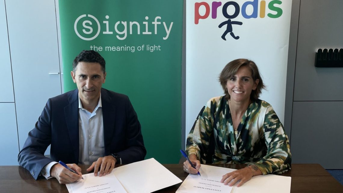 Acuerdo de colaboración entre Signify y la Fundación Prodis.