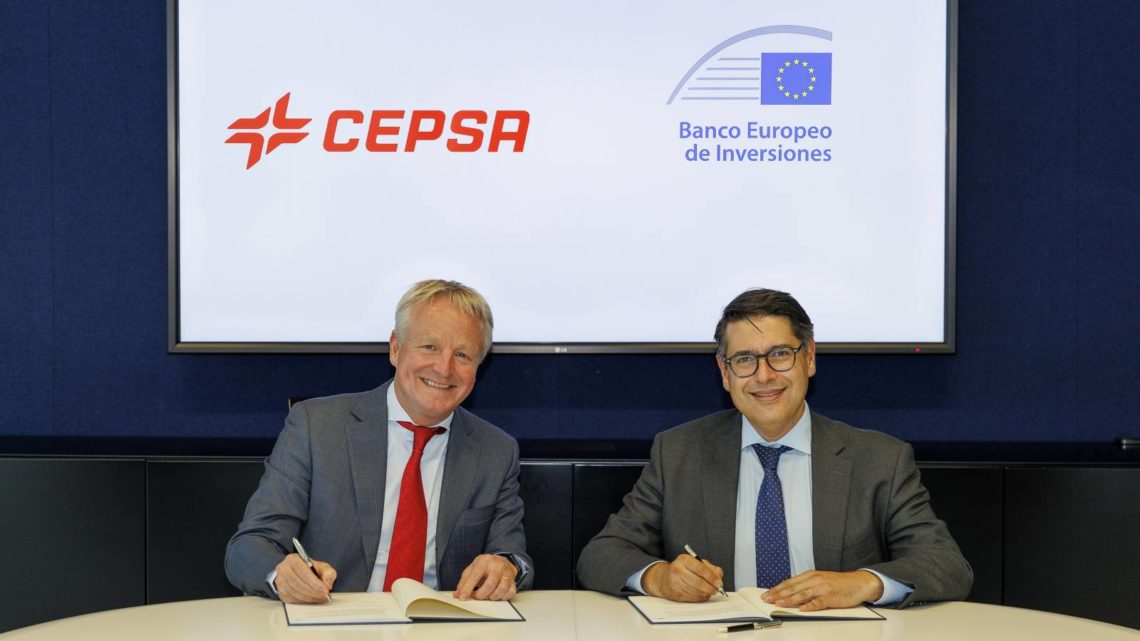 Cepsa adquiere un préstamo de 150 millones para desplegar más de 1.800 cargadores ultrarrápidos en España y Portugal.