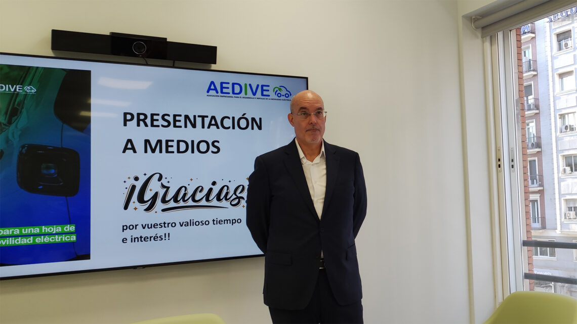 Arturo Pérez de Lucia, AEDIVE, presentación de la hoja de ruta de la movilidad eléctrica