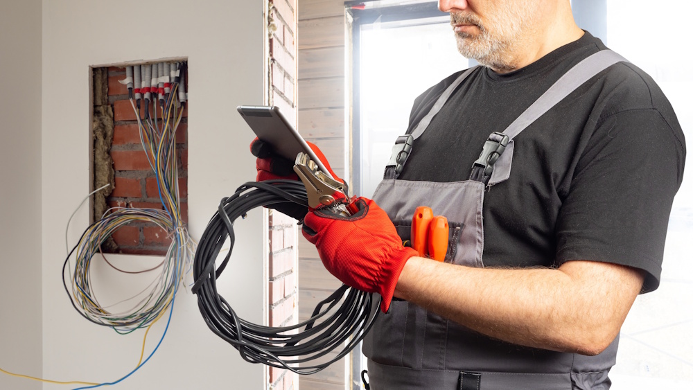 FEMEVAL ASELEC DECRETO INSTALACIONES ELÉCTRICAS